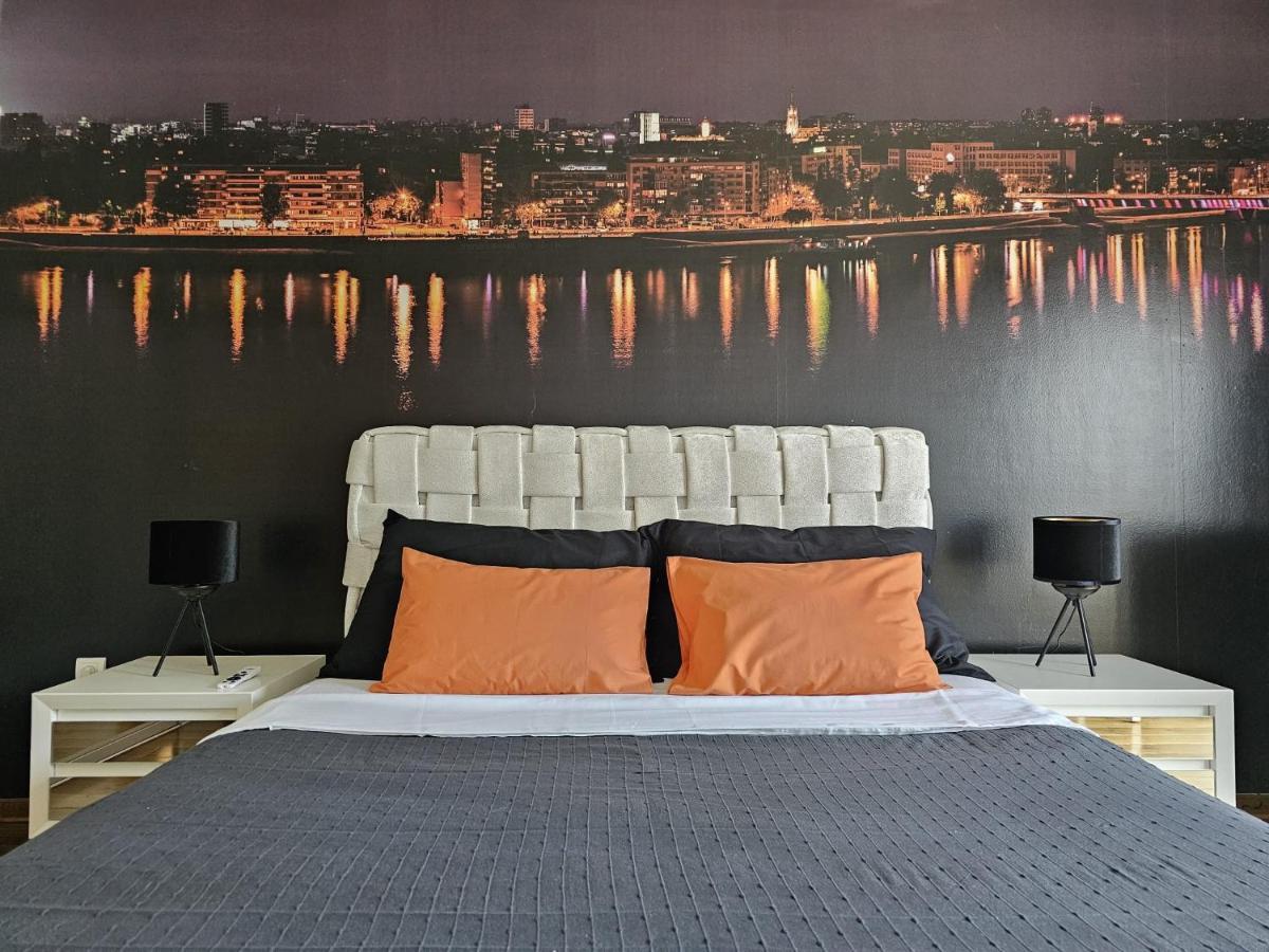 Bright Side Apartment Νόβι Σαντ Εξωτερικό φωτογραφία